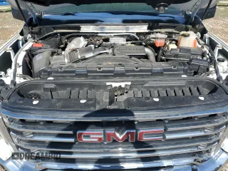 2020 GMC Sierra 2500HD SLT z VIN 1GT49NEY3LF132884, wystawiony jako Copart lot #45760305 z przebiegiem Nie podano mil oraz Szkoda całkowita • Salvage title. Historia ofert i sprzedaży dostępna na DreamBid. Obrazek 11.