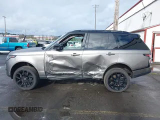 2021 Land Rover Range Rover P525 Westminster z VIN SALGS2SEXMA432049, wystawiony jako IAAI lot #41969977 z przebiegiem 41 117 mil mil oraz . Historia ofert i sprzedaży dostępna na DreamBid. Obrazek 14.