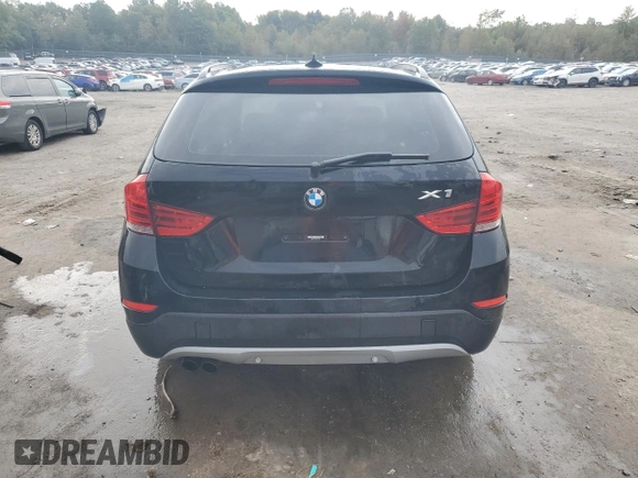 2015 BMW X1 xDrive28i with VIN WBAVL1C58FVY39591, listed as a Copart auction lot 73548684 with 152,569 mi miles and Salvage Title. Bid and sale history available at carsss.com. Image 6.