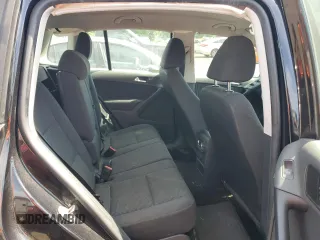 2013 Volkswagen Tiguan SE z VIN WVGBV3AX9DW603521, wystawiony jako Copart lot #59406465 z przebiegiem 133 647 mil mil oraz Szkoda całkowita • Salvage title. Historia ofert i sprzedaży dostępna na DreamBid. Obrazek 10.