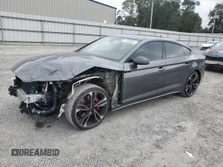 2023 Audi S5 Sportback Premium Plus z VIN WAUB4CF54PA009657, wystawiony jako Copart lot #72384904 z przebiegiem 9 913 mil mil oraz Szkoda całkowita • Salvage title. Historia ofert i sprzedaży dostępna na DreamBid. Obrazek 1.