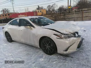 2023 Lexus ES 350 with VIN 58ADZ1B19PU146262, listed as a IAAI auction lot 41356529 with 13,903 mi miles and . Bid and sale history available at DreamBid. Image 1.