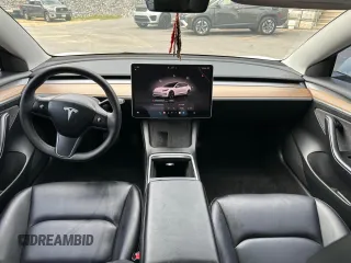 2023 Tesla Model 3 z VIN 5YJ3E1EA4PF553624, wystawiony jako Copart lot #64203215 z przebiegiem 30 197 mil mil oraz Czysty tytuł • Clean title. Historia ofert i sprzedaży dostępna na DreamBid. Obrazek 8.