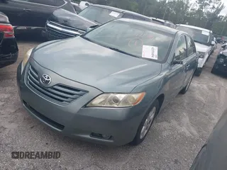 2008 Toyota Camry LE z VIN 4T1BE46K68U758676, wystawiony jako IAAI lot #42151454 z przebiegiem 137 993 mil mil oraz . Historia ofert i sprzedaży dostępna na DreamBid. Obrazek 2.