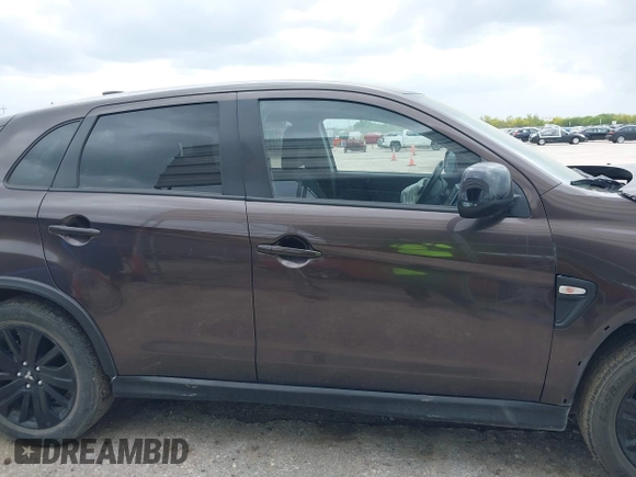 2021 Mitsubishi Outlander ES z VIN JA4APUAU3MU008434, wystawiony jako IAAI lot #42120530 z przebiegiem 95 254 mil mil oraz . Historia ofert i sprzedaży dostępna na DreamBid. Obrazek 14.