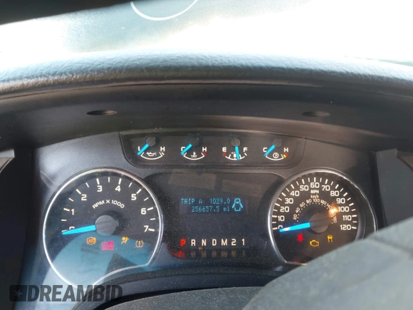 2014 Ford F-150 XL with VIN 1FTFW1EF2EFC09479, listed as a IAAI auction lot 41892632 with 256,657 mi miles. Bid and sale history available at carsss.com. Image 7.