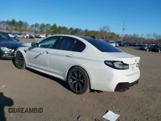 2019 BMW M5 Competition z VIN WBSJF0C57KB285614, wystawiony jako IAAI lot #39011419 z przebiegiem Nie podano mil oraz . Historia ofert i sprzedaży dostępna na DreamBid. Obrazek 3.
