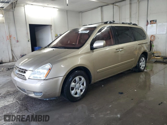 2008 Kia Sedona EX with VIN KNDMB233086202293, listed as a Copart auction lot 86637254 with 185,918 mi miles and Salvage Title. Bid and sale history available at carsss.com. Image 1.