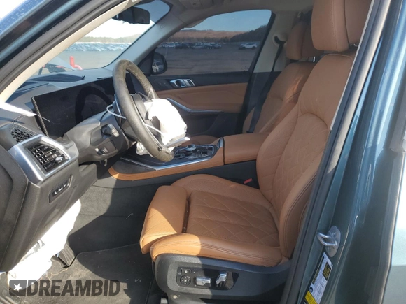 2024 BMW X7 xDrive40i with VIN 5UX23EM03R9S26340, listed as a Copart auction lot 46449785 with 0 mi miles and Salvage Title. Bid and sale history available at carsss.com. Image 7.