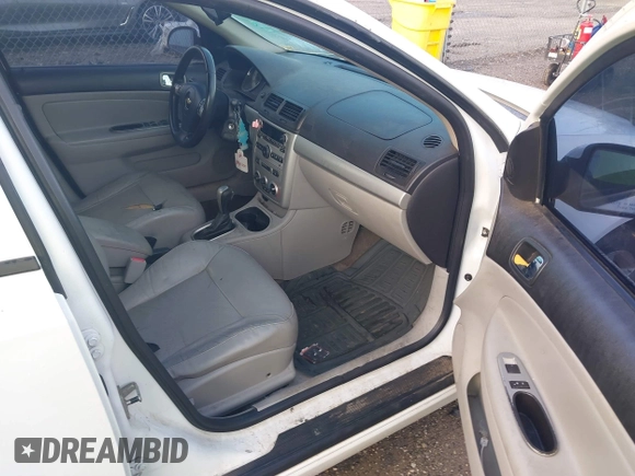 2009 Chevrolet Cobalt 1LT with VIN 1G1AT58H697268728, listed as a IAAI auction lot 42149926 with 188,297 mi miles and . Bid and sale history available at DreamBid. Image 5.