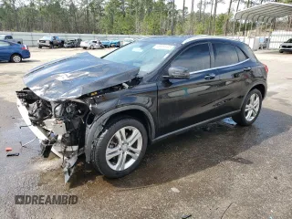 2015 Mercedes-Benz GLA 250 z VIN WDCTG4EB7FJ180696, wystawiony jako Copart lot #48884445 z przebiegiem Nie podano mil oraz Szkody całkowita. Historia ofert i sprzedaży dostępna na DreamBid. Obrazek 1.