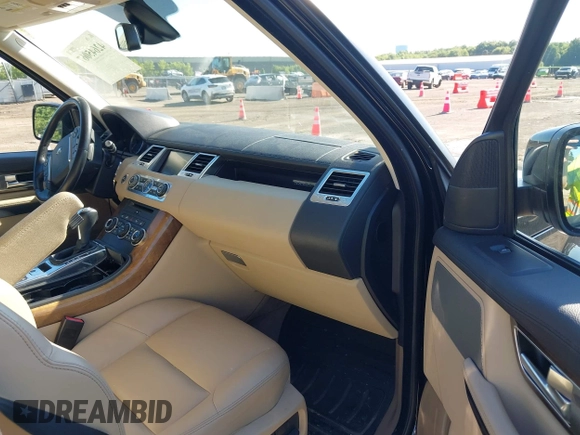 2012 Land Rover Range Rover Sport HSE with VIN SALSF2D47CA758389, listed as a IAAI auction lot 42645067 with 131,106 mi miles and . Bid and sale history available at DreamBid. Image 5.
