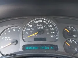 2003 Chevrolet Silverado 1500 with VIN 1GCEC14X23Z136737, listed as a IAAI auction lot 41469228 with 171,031 mi miles. Bid and sale history available at carsss.com. Image 7.