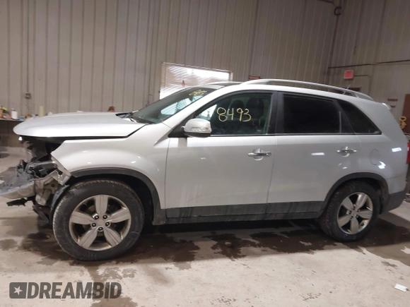 2012 Kia Sorento EX with VIN 5XYKU4A29CG285803, listed as a IAAI auction lot 41588493 with 171,891 mi miles. Bid and sale history available at carsss.com. Image 14.