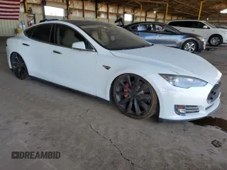 2013 Tesla Model S с VIN 5YJSA1DG5DFP03667, выставлен на аукционе Copart как лот 50607605 с пробегом 87 146 миль миль и Чистый • Clean title. История ставок и продаж доступна на DreamBid. Изображение 4.