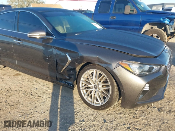 2020 Genesis G70 2.0T z VIN KMTG64LA6LU059951, wystawiony jako IAAI lot #41683671 z przebiegiem 43 852 mil mil oraz . Historia ofert i sprzedaży dostępna na DreamBid. Obrazek 6.