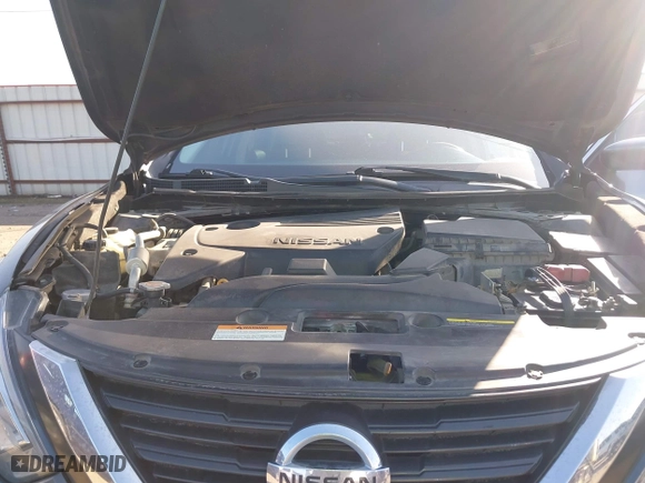2017 Nissan Altima 2.5 SR with VIN 1N4AL3AP3HC291361, listed as a IAAI auction lot 41585914 with 140,851 mi miles. Bid and sale history available at carsss.com. Image 10.