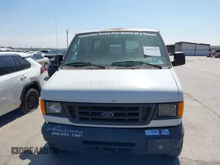 2004 Ford Econoline Passenger XL z VIN 1FBSS31S44HB21002, wystawiony jako IAAI lot #41805318 z przebiegiem 235 045 mil mil oraz . Historia ofert i sprzedaży dostępna na DreamBid. Obrazek 6.