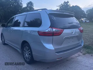 2020 Toyota Sienna XLE Auto Access Seat с VIN 5TDYZ3DC0LS030115, выставлен на аукционе Copart как лот 61694465 с пробегом 153 756 миль миль и Чистый • Clean title. История ставок и продаж доступна на DreamBid. Изображение 3.