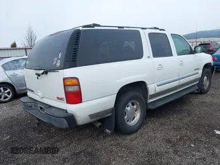 2002 GMC Yukon XL SLT with VIN 1GKFK16ZX2J259905, listed as a IAAI auction lot 41071675 with 326,370 mi miles. Bid and sale history available at carsss.com. Image 4.