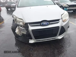 2013 Ford Focus SE with VIN 1FADP3F22DL354250, listed as a IAAI auction lot 41727693 with 171,011 mi miles. Bid and sale history available at carsss.com. Image 6.