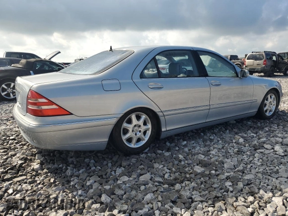 2002 Mercedes-Benz S-Class 4.3L with VIN WDBNG70J22A299862, listed as a Copart auction lot 71749794 with 0 mi miles and Non Repairable. Bid and sale history available at carsss.com. Image 3.