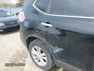 2015 Nissan Rogue SV with VIN 5N1AT2MV2FC811122, listed as a IAAI auction lot 41942521 with 186,965 mi miles. Bid and sale history available at carsss.com. Image 17.