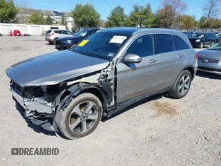 2019 Mercedes-Benz GLC 300 z VIN WDC0G4KB1KV128569, wystawiony jako IAAI lot #41822156 z przebiegiem 60 144 mil mil oraz . Historia ofert i sprzedaży dostępna na DreamBid. Obrazek 20.
