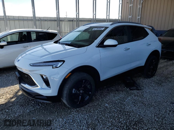 2024 Buick Encore GX Sport Touring z VIN KL4AMESL6RB189875, wystawiony jako Copart lot #75873724 z przebiegiem 16 540 mil mil oraz Czysty tytuł • Clean title. Historia ofert i sprzedaży dostępna na DreamBid. Obrazek 1.