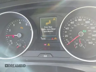 2018 Volkswagen Tiguan SEL с VIN 3VV3B7AX9JM068003, выставлен на аукционе IAAI как лот 41917511 с пробегом 75 656 миль миль и . История ставок и продаж доступна на DreamBid. Изображение 7.