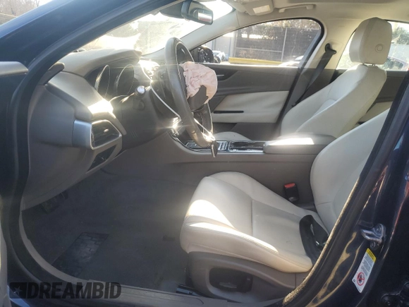 2017 Jaguar XE 35t Premium with VIN SAJAD4BV7HA970153, listed as a Copart auction lot 82177964 with 86,148 mi miles and Salvage Title. Bid and sale history available at DreamBid. Image 7.