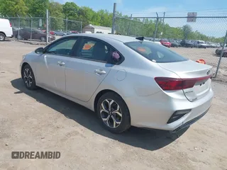 2019 Kia Forte LXS с VIN 3KPF24AD1KE086328, выставлен на аукционе IAAI как лот 42144973 с пробегом 43 541 миль миль и . История ставок и продаж доступна на DreamBid. Изображение 3.