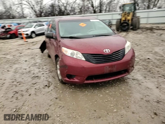 2013 Toyota Sienna L с VIN 5TDZK3DCXDS282433, выставлен на аукционе Copart как лот 49527945 с пробегом 197 583 миль миль и Списание • Salvage title. История ставок и продаж доступна на DreamBid. Изображение 14.