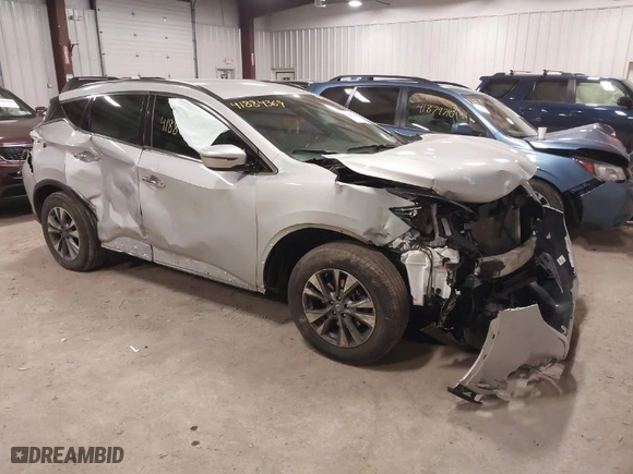 2018 Nissan Murano Platinum with VIN 5N1AZ2MH5JN159098, listed as a IAAI auction lot 41884369 with 106,828 mi miles. Bid and sale history available at carsss.com. Image 1.