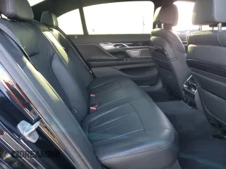 2021 BMW 7 Series 740i with VIN WBA7T2C01MCF72583, listed as a Copart auction lot 88601095 with 57,227 mi miles and Salvage title. Bid and sale history available at DreamBid. Image 10.