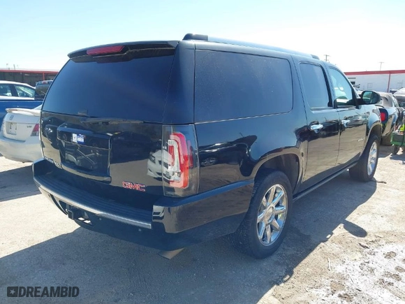 2007 GMC Yukon XL Denali with VIN 1GKFK668X7J284508, listed as a IAAI auction lot 41764795 with 142,030 mi miles. Bid and sale history available at carsss.com. Image 4.