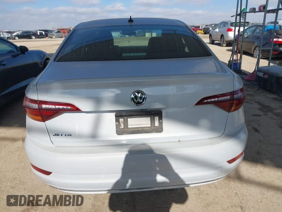2019 Volkswagen Jetta S z VIN 3VWCB7BU3KM140279, wystawiony jako IAAI lot #41485306 z przebiegiem 68 105 mil mil oraz . Historia ofert i sprzedaży dostępna na DreamBid. Obrazek 16.