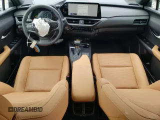 2024 Lexus UX 250h Premium z VIN JTHP9JBH8R2079141, wystawiony jako Copart lot #52611565 z przebiegiem 7 700 mil mil oraz Szkoda całkowita • Salvage title. Historia ofert i sprzedaży dostępna na DreamBid. Obrazek 8.