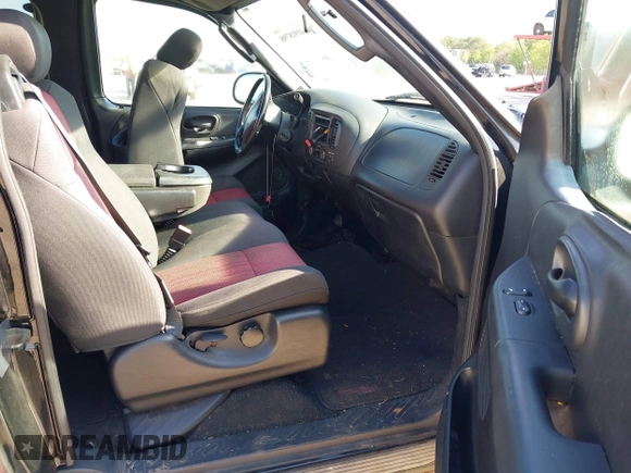 2003 Ford F-150 XL with VIN 1FTRX17W93NA39048, listed as a IAAI auction lot 41918798 with 237,303 mi miles. Bid and sale history available at carsss.com. Image 5.