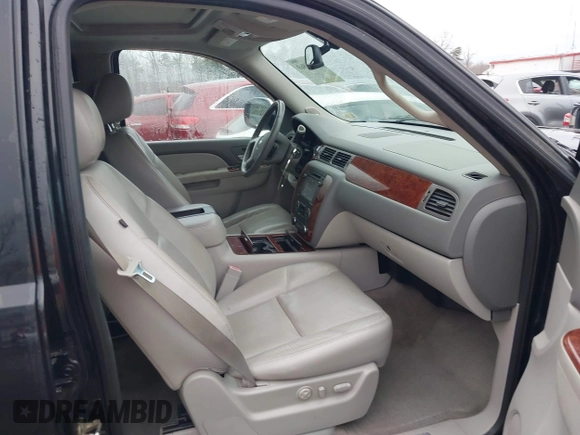 2012 Chevrolet Suburban LTZ with VIN 1GNSKKE74CR257156, listed as a IAAI auction lot 41486869 with 168,049 mi miles. Bid and sale history available at carsss.com. Image 5.