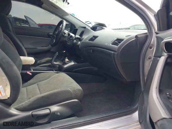 2006 Honda Civic Cpe EX with VIN 2HGFG11826H548720, listed as a IAAI auction lot 42017042 with 195,024 mi miles. Bid and sale history available at carsss.com. Image 5.