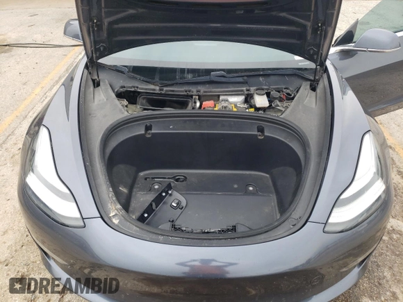 2020 Tesla Model 3 Long Range z VIN 5YJ3E1EB7LF710646, wystawiony jako Copart lot #57403355 z przebiegiem 98 080 mil mil oraz Szkoda całkowita • Salvage title. Historia ofert i sprzedaży dostępna na DreamBid. Obrazek 11.