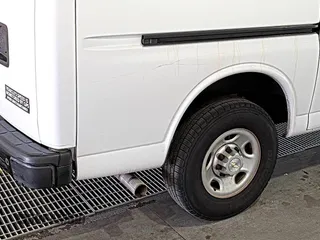 2021 Chevrolet Express Cargo with VIN 1GCWGAFP2M1303152, listed as a IAAI auction lot 42672934 with 68,671 mi miles and . Bid and sale history available at DreamBid. Image 7.