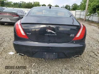 2019 Jaguar XJ R-Sport with VIN SAJWJ1CD1K8W18574, listed as a Copart auction lot 65041445 with 101,072 mi miles and Clean title. Bid and sale history available at DreamBid. Image 6.