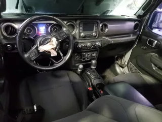 2020 Jeep Wrangler Unlimited Sport S z VIN 1C4HJXDN7LW129496, wystawiony jako Copart lot #51569875 z przebiegiem 124 159 mil mil oraz Szkoda całkowita • Salvage title. Historia ofert i sprzedaży dostępna na DreamBid. Obrazek 8.