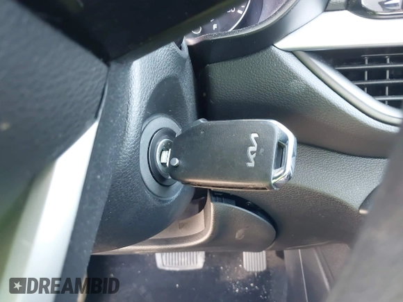 2024 Kia Forte LXS z VIN 3KPF24AD8RE794263, wystawiony jako IAAI lot #40550643 z przebiegiem 10 318 mil mil oraz . Historia ofert i sprzedaży dostępna na DreamBid. Obrazek 11.