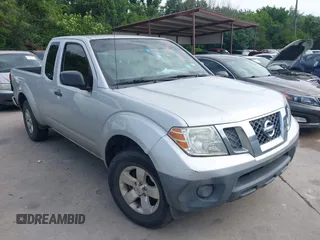 2012 Nissan Frontier SV z VIN 1N6BD0CT5CC458166, wystawiony jako IAAI lot #42398871 z przebiegiem 187 509 mil mil oraz . Historia ofert i sprzedaży dostępna na DreamBid. Obrazek 1.