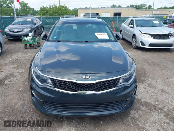 2016 Kia Optima LX z VIN 5XXGT4L37GG087200, wystawiony jako IAAI lot #42456982 z przebiegiem 86 910 mil mil oraz . Historia ofert i sprzedaży dostępna na DreamBid. Obrazek 12.