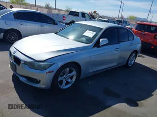 2013 BMW 3 Series 328i с VIN WBA3C1G59DNR45594, выставлен на аукционе IAAI как лот 42250547 с пробегом 183 452 миль миль и . История ставок и продаж доступна на DreamBid. Изображение 2.