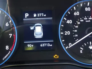 2021 Hyundai Kona SE z VIN KM8K12AA8MU665778, wystawiony jako IAAI lot #42364155 z przebiegiem 63 713 mil mil oraz . Historia ofert i sprzedaży dostępna na DreamBid. Obrazek 16.